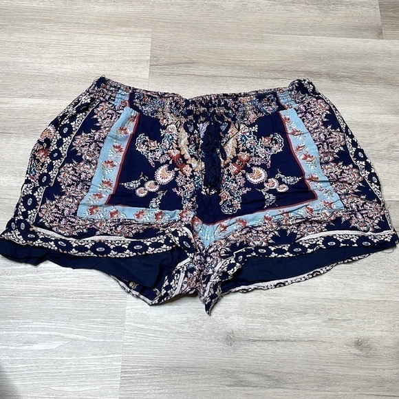 Blue Rain Pants - Blue Rain Floral Fabric Shorts Size Medium